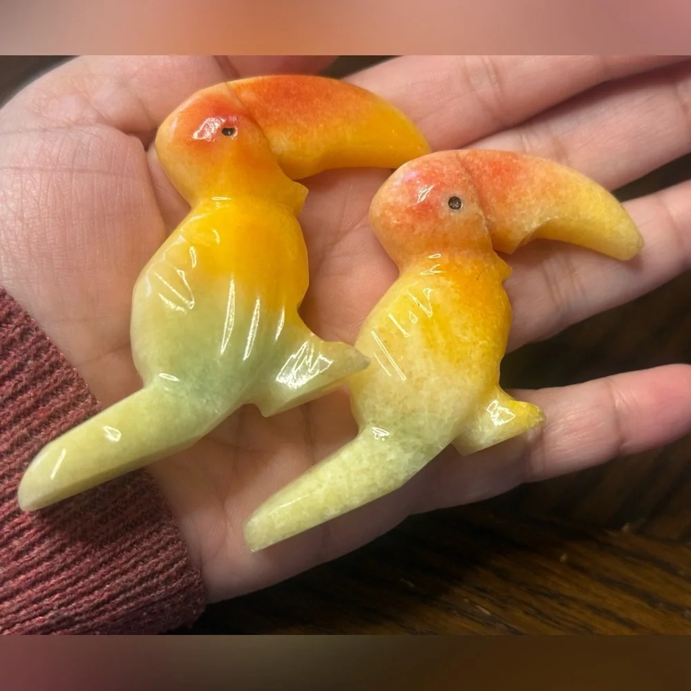 Vintage Toucan Bird Gemstone Hand Carved Stone Art Sculpture Figurine Miniature
